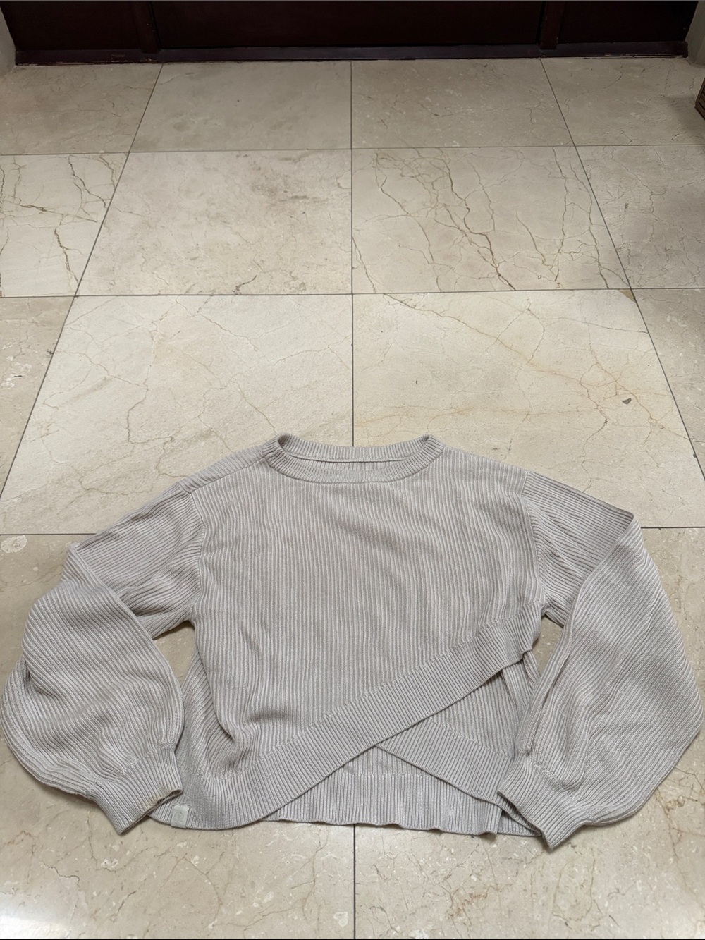 Lululemon knit crop sweater size 4
